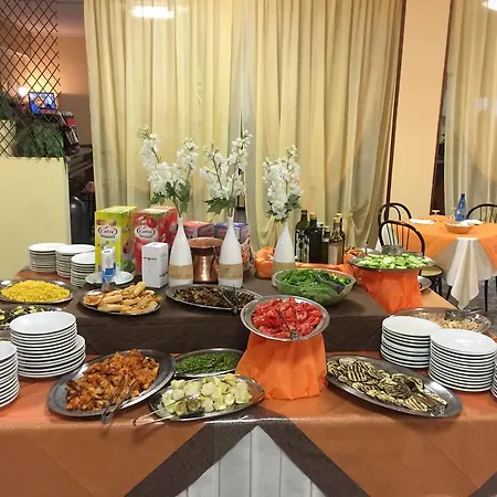 Piccari Nuova Gestione 3* רימיני
