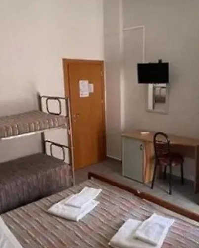 Piccari Nuova Gestione 3* רימיני