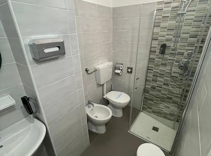 Piccari Nuova Gestione Hotel 3*