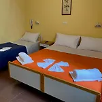 Piccari Nuova Gestione ホテル 3*