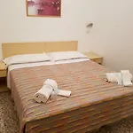 Piccari Nuova Gestione ホテル